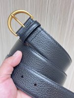 Gucci 当季新款 双面进口原版皮 一面猪皮纹 一面平纹 搭配精品 经典扣 时尚 美观大方 管网同步