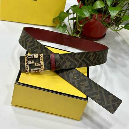 Fendi 芬迪 专柜同款 宽4.0Cm 双环正反用腰带 Ff按钉搭扣 红色Cuoio Romano皮革材质 反面面料带有烟草黄和黑色Ff图案 四方金属饰面 时 - 点击图像关闭
