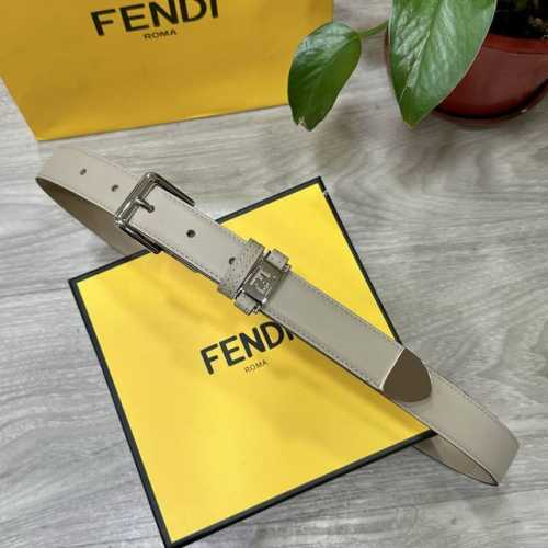 Fendl 芬迪 女士腰带 宽25Mm，原单进口小牛皮，搭配原单钌钯电镀F扣，手感.油边近乎完美，原产皮料定制，质感无可挑剔，出众的细节，高清实拍，货真价实，品