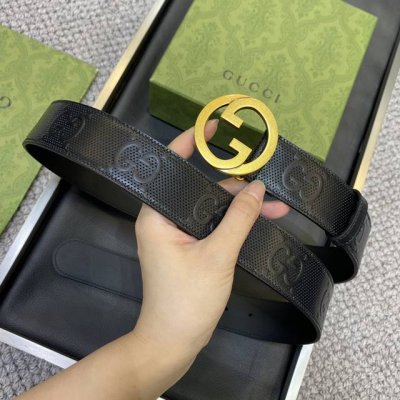 高端品质，实物拍摄 配全套礼盒 ：Gucci 專櫃最新升华版本 寬度38毫米 進口小牛皮壓花衬托稀缺的原廠意大利樹膏皮 搭配做工精緻的gg扣