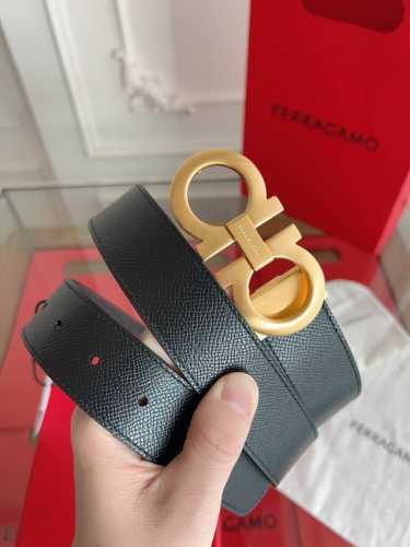 特 Ferragamo.菲拉格慕 全套新款包装 宽度3.5Cm 高级定制款男士皮带 双面进口牛皮 可双面使用 自行选择搭配 真材实料 很有质感 时尚经典不失风范