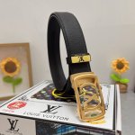 品名：Lv..路易..威登自动带 材质：原单牛皮腰带 百分百头层牛皮腰带保证真皮，24K纯钢扣，专柜原单品质、做工精细，时尚大牌，送人自用首选 包装： 请认准如