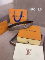 Lv 路易威登 3.0Cm双面腰带 专柜品质双面进口小牛皮,可双面使用.纯铜五金扣。配件深受品牌辉煌的经典设计所影响，得以重新诠释 支持专柜芯片防伪感应验证