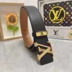 品名：Lv..路易..威登 材质：原单牛皮腰带 百分百头层牛皮腰带保证真皮，24K纯钢扣，专柜原单品质、做工精细，时尚大牌，送人自用首选 包装： 请认准如图专柜