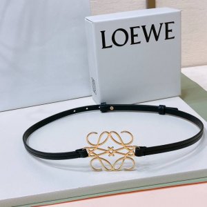 罗意威.Loewe 女士腰带官方同步，镂空金属腰带，光滑牛皮革腰带，五金4.0Cm、皮带身1.0Cm精品，正面饰有anagram牛皮革镂空装饰，实物拍摄，送礼自