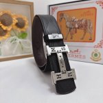 品名：爱马仕.Hermès 原单 材质：原单牛皮腰带 百分百头层牛皮腰带保证真皮，24K纯钢扣，专柜原单品质、做工精细，时尚大牌，送人自用首选 包装： 请认准如
