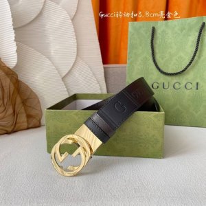 Gucci新款压花腰带，底部为咖色牛皮压小花，搭配专柜精品旋转扣，宽3.8Cm