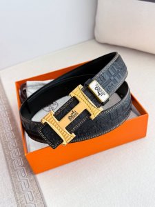 品名 爱玛仕.Hermes腰带 皮带 原单 型号 挂扣 经典纯钢材质扣头 双面头层牛皮 图片实物拍摄 材料 双面头层牛皮 挂扣系列 纯钢材质扣头 镀钯电镀工艺五