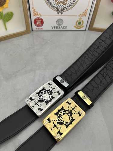 品名：Versace.范思哲 材质：原单牛皮腰带 百分百头层牛皮腰带保证真皮，24K纯钢扣，专柜原单品质、做工精细，时尚大牌，送人自用首选包装： 请认准如图专柜