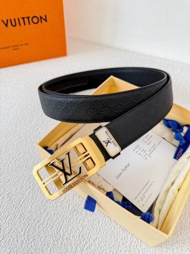 品名：Lv..路易..威登 腰带原单自动带 皮带 型号：自动扣，纯钢材质自动扣，头层牛皮自动带身，实物拍摄 材料：百分百头层牛皮，保证真皮。24K纯钢扣，永不掉