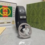 品名：古奇.Gu...Ci 原单 材质：原单牛皮腰带 专柜原单品质、做工精细，时尚大牌，送人自用首选 包装： 请认准如图专柜包装赠送打孔器手提袋专柜礼盒宽度3.
