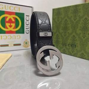 品名：古奇.Gu...Ci 原单 材质：原单牛皮腰带 专柜原单品质、做工精细，时尚大牌，送人自用首选 包装： 请认准如图专柜包装赠送打孔器手提袋专柜礼盒宽度3.