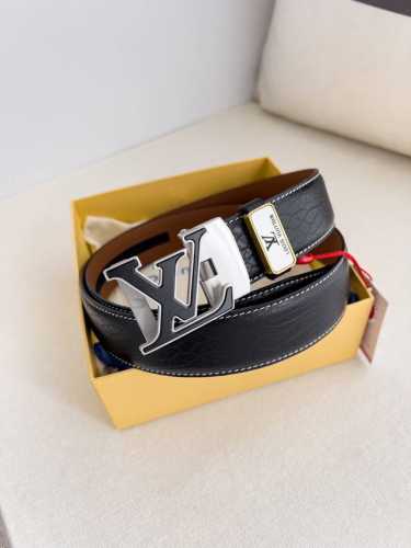 品名：Lv..路易..威登 腰带原单自动带 皮带 型号：自动扣，纯钢材质自动扣，头层牛皮自动带身，实物拍摄材料：百分百头层牛皮，保证真皮。24K纯钢扣，永不掉色