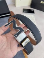 品名：万宝龙.Montblanc原单 腰带 皮带 型号：挂扣，新款原版经典精品贴皮字母挂扣，实物拍摄，原版头层牛皮 材料：百分百头层牛皮，保证真皮。双面可用专柜