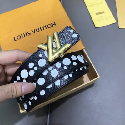 L0Uis Vuitt0N 今季新品 驢家女士原單腰帶 寬度30毫米 定制經典帆布面料搭配小荔枝紋小牛皮底 全新開模新款五金 百搭款
