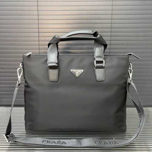 Prada 普拉达 帆布公文包 男包 电脑包 手提包 经典百搭 实物拍摄 原厂原版面料 高端品质 配送防尘袋 28 X 38 Cm。