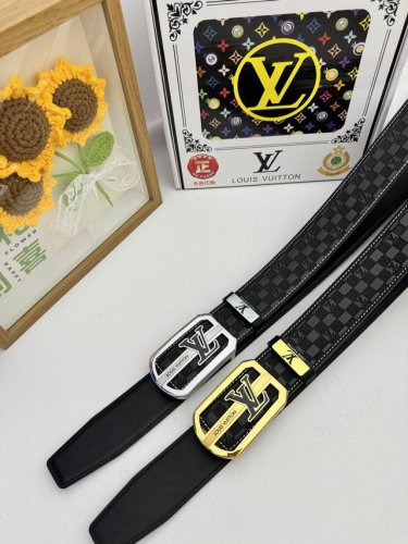品名：Lv..路易..威登原单 材质：原单牛皮腰带 百分百头层牛皮腰带保证真皮，24K纯钢扣，专柜原单品质、做工精细，时尚大牌，送人自用首选包装： 请认准如图专