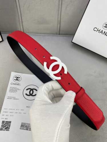 宽度3.0Cm Chanel 香奈儿 女士腰带 小牛皮 支持nfc芯片官方网站链接扫码验证、经典扣头 内侧cnc走光处理 边角手感圆润配有烤漆金属钢扣。