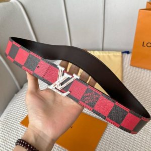 特 寬：40Mm 驢家新品 今季男士新品腰帶 訂製帆布面料襯托棕色小牛皮 搭配雙色搭扣 多色選 雙面用