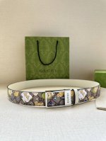 特 宽度3.8Cm Gucci Gg Marmont系列每一季都会推陈出新，为灵感源于70年代的标志性Gg配件注入宠物现代精髓。这款Gg Supreme帆布腰带