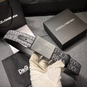 特 杜嘉班纳 宽3.5Cm 新款 压花小午皮简约百搭腰带，Dolce&Gabbana Milano 标牌装饰别具一格