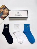 配包装 一盒3 双 Chanel 香奈儿 经典字母Logo纯棉 中筒袜 Ins超火爆红人同款，精美 面料，潮人必备 ，经典配色 个性时尚百搭款，你值得拥有哦