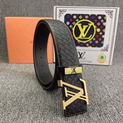 品名：Lv..路易..威登原单 材质：原单牛皮腰带 百分百头层牛皮腰带保证真皮，24K纯钢扣，专柜原单品质、做工精细，时尚大牌，送人自用首选 包装： 请认准如图