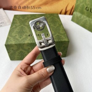 特 品牌： 古奇 新款进口小牛皮，手感细腻柔软。搭配纯钢自动精品钢扣，男士必备！宽度：3.5Cm