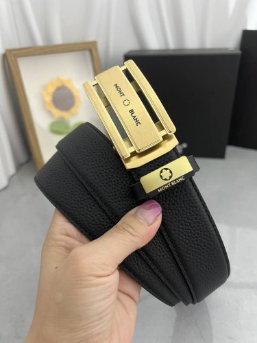 品名：万宝龙 Montblanc 自动带 材质：原单牛皮腰带 百分百头层牛皮腰带保证真皮，24K纯钢扣，专柜原单品质、做工精细，时尚大牌，送人自用首选 包装：