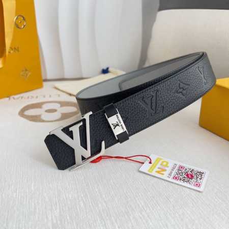 品名： Lv..路易..威登腰带皮带原单 型号：挂扣，经典纯钢材质面字母挂扣，头层牛皮，图片实物拍摄 材料：头层牛皮，挂扣系列，纯钢材质扣头，钯镀电镀工艺永不掉 - 点击图像关闭