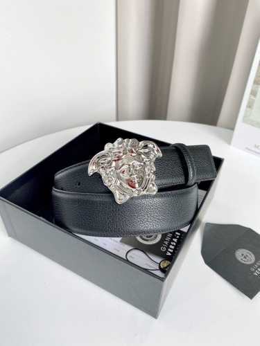 配全套包装礼盒 男款腰带皮带 Versace 原单腰带，进口原版头层牛皮，搭配经典美人头真空电镀五金，宽度3.8Cm