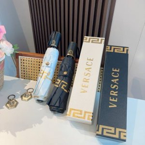 范思哲 Versace 新款 三折自动折叠晴雨伞 年度最新火爆单品 原单代工级品质 第一代210T碰击布防嗮拒水技术 阻隔99%直射伞面的紫外线 杜绝夏季晒伤