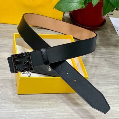 Fendi 芬迪 专柜同款 宽38Mm 双面头发层牛皮制成 搭配经典Ff钢扣 男士皮带 潮流时尚 休闲百搭 品质保证