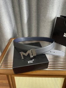 特 Montblanc 万宝龙男士皮带 宽度 3.5Cm宽 意大利进口小牛皮配以精品抛光五金扣 腰带细节完美 长度可自行裁剪