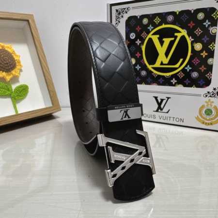 品名：Lv..路易..威登 材质：原单牛皮腰带 百分百头层牛皮腰带保证真皮，24K纯钢扣，专柜原单品质、做工精细，时尚大牌，送人自用首选 包装： - 点击图像关闭
