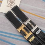 腰带皮带：爱玛仕原单牛皮腰带 男款皮带：材质百分百头层牛皮腰带保证真皮皮带，专柜原单品质、做工精细，时尚大牌，送人自用首选包装： 请认准如图专柜包装赠送打孔器手