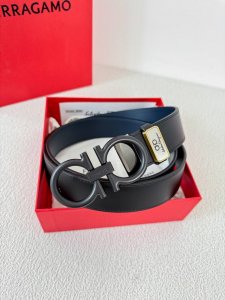 品名：菲拉格慕.Ferrgamo腰带 皮带 原单 型号：挂扣，纯铜材质经典挂扣，实物拍摄，头层牛皮材料：百分百头层牛皮，保证真皮。纯铜材质，真空电镀永不掉色，双