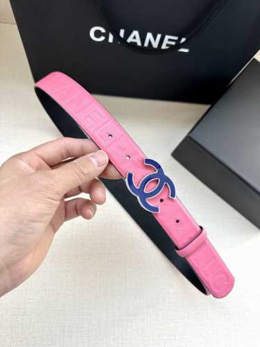 宽度3.0Cm Chanel 香奈儿 女士腰带 小牛皮 此扣头 内侧Cnc走光处理 边角手感圆润配磨胶金属钢扣。