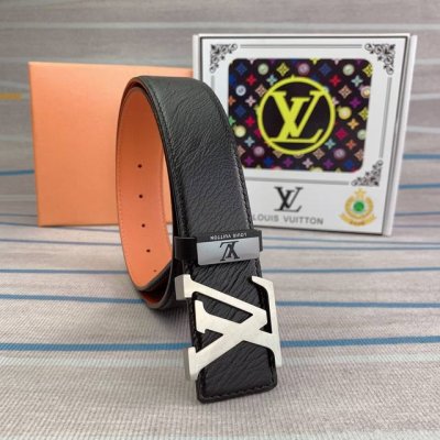 品名：Lv..路易..威登原单 材质：原单牛皮腰带 百分百头层牛皮腰带保证真皮，24K纯钢扣，专柜原单品质、做工精细，时尚大牌，送人自用首选 包装： 请认准如图