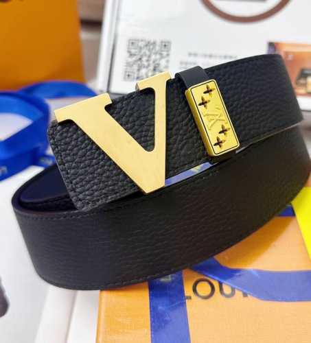 皮带：Lv..路易..威登顶级复刻- 腰带：原单品质百分百进口原厂头层牛皮，保证真皮。V字形切割镂空设计工艺.真空电镀.永不掉色.24K纯钢扣头层小牛皮荔枝纹系