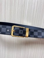 当季新款，3.5黑格，底部进口小牛皮，搭配精品夹扣 3.5夹扣