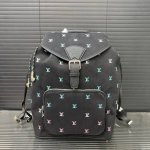 Louisvuitton 路易威登 Lv 刺绣Montsouris 炫彩丹宁双肩包背包 实物拍摄 原厂原版面料 配送防尘袋 礼盒 40 X 34Cm。