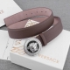 宽度4.0Cm Versace 此款荔枝纹砂底腰带采用柔软牛皮革于意大利精制而成，配有金色圆形腰带扣，饰有带水晶装饰的美杜莎。