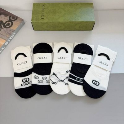 配包装 一盒5双 Gucci 古奇 Ins超火爆小单品袜子，纯棉面料，潮人必备 ，经典双G袜，个性时尚百搭款，你值得拥有哦