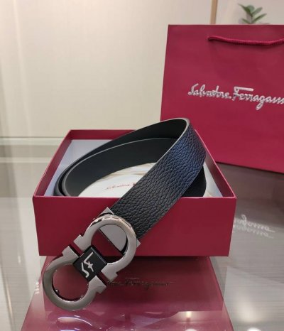 Ferragamo 菲拉格慕 双面进口牛皮，搭配精品铜扣，自行选择搭配，真材实料有质感，时尚经典不失风范 ，长短可自行裁剪