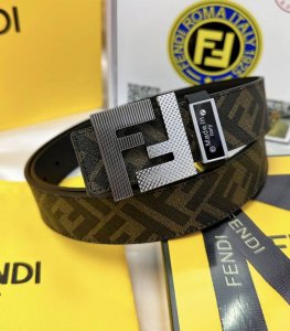 皮带：Fendi.芬迪..顶级原单复刻. 腰带：百分百头层牛皮，保证真皮。双层Ff渐变双色工艺设计24K纯钢扣材质，永不掉色进口小牛皮正反双面使用商场专柜同等质