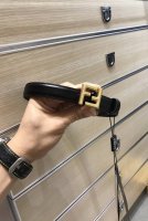 配送专柜包装 打孔针 特批 宽20 Mm，原单进口双面头层牛皮，搭配原单钌钯电镀F扣，支持Nfc 手感.油边近乎完美，原产皮料定制，质感无可挑剔，出众的细节，高
