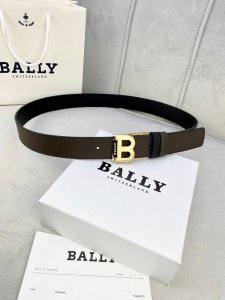 3.5Cm Bally 巴利 平纹 内衬头层小牛皮 ：配有金 银 字母扣头该皮带可调节，且能根据需要剪裁质量保证达到修身效果