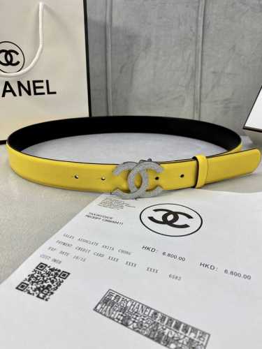 宽度3.0Cm Chanel 香奈儿 经典款平纹 两面牛皮搭配 金 银 色镶钻钢扣。
