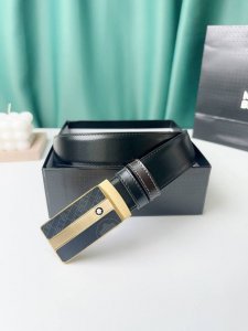 特 品牌： 万宝龙 新款进口小牛皮，手感细腻柔软。搭配纯钢精品钢扣，男士必备！宽度：3.4Cm
